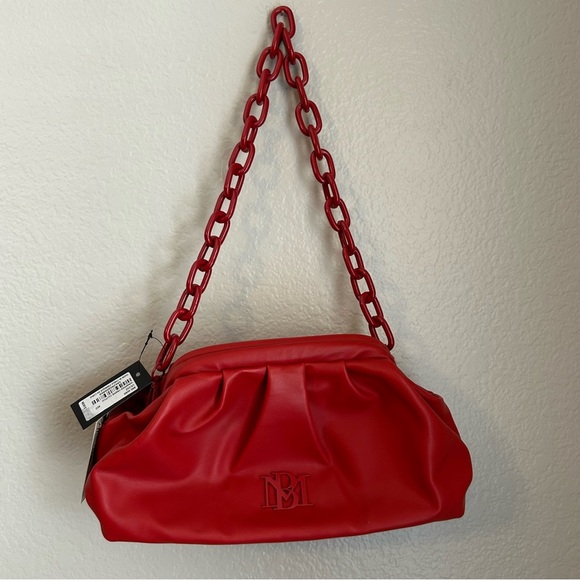 NWT, Badgley Mischka Red Shoulder Handbag Wrapped Frame Clutch Chain Strap - Picture 2 of 14